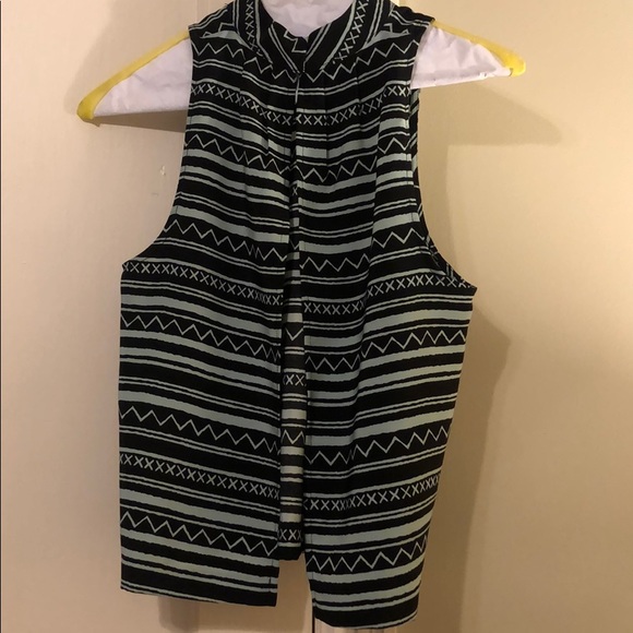 BCBG open back black and blue top - Picture 2 of 3